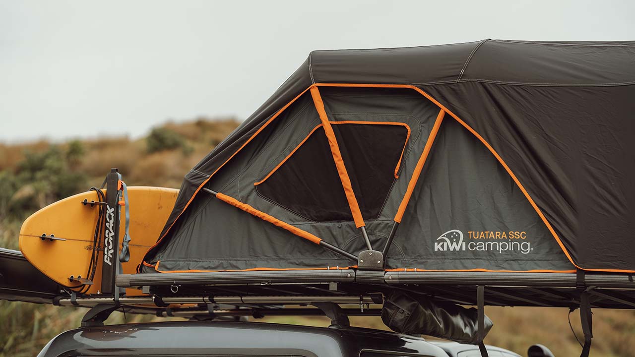Load video: Tuatara Soft Shell Compact Rooftop Tent Features