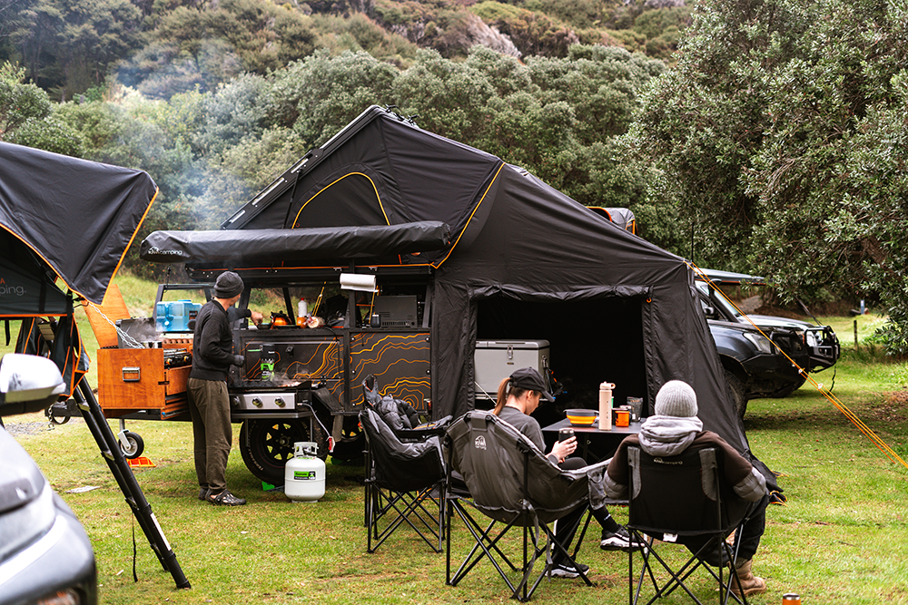 Load video: Tuatara Peak Annex Room - Features